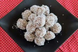 Easy No Bake Coconut Date Balls